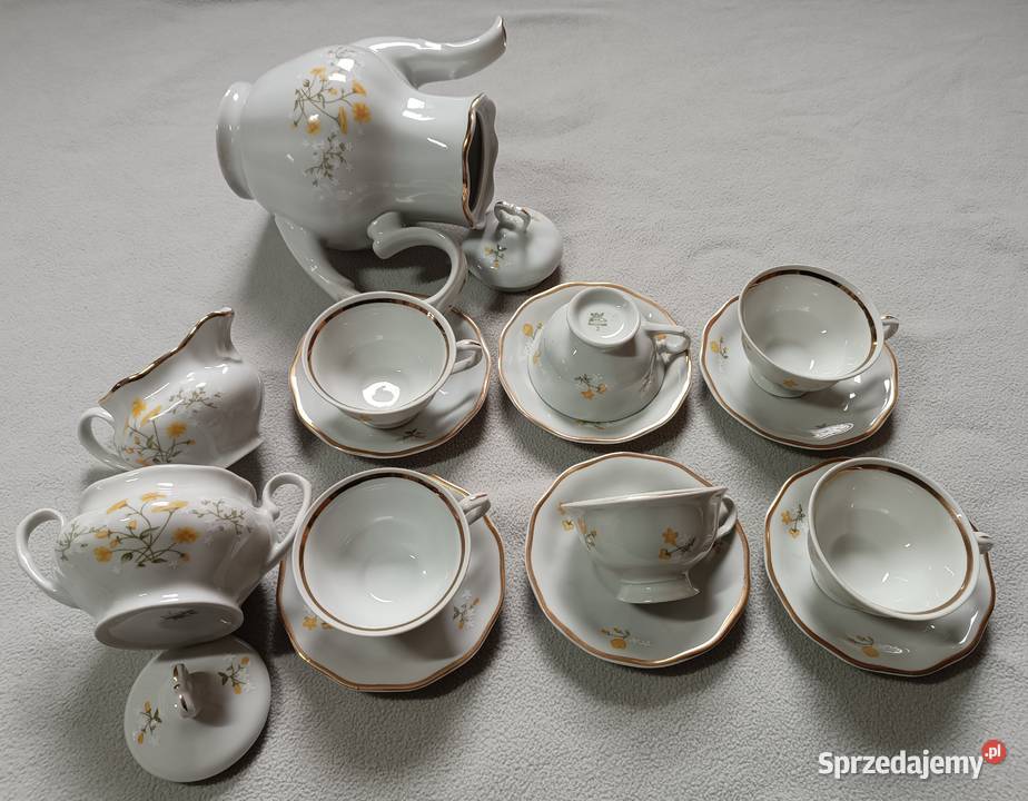 Filiżanki spodeczki dzbanek porcelana Karolina Opole sprzedam