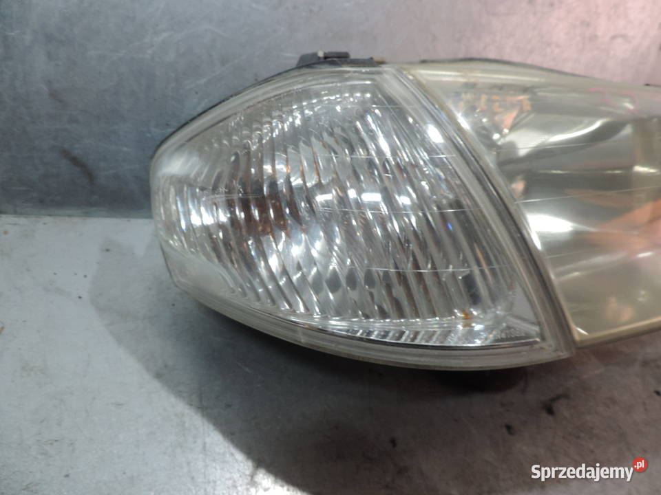 REFLEKTOR PRAWY PRZÓD LAMPA MAZDA 323 F osobowe Nowy Sącz