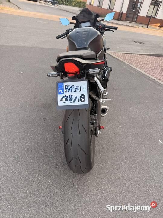 Honda CBR650R eclutch 2025r niski przebieg Motocykle, skutery, quady Ostrowite