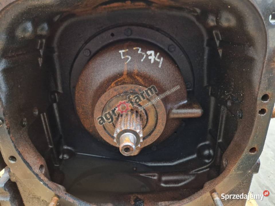 Skrzynia biegów Holland T5040 Skrzynia biegów Byków