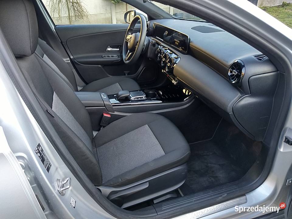 MercedesBenz Klasa A180d7GDCT Rok produkcji 2021 Piątek