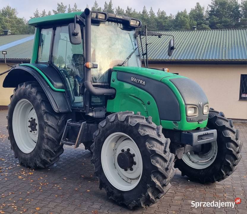 Valtra N121 TUZ MF 6290 Valmet 6100 T120 Sisu Laskowiec