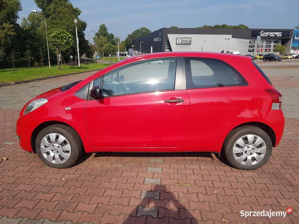TOYOTA YARIS II 998 3 69 103801 śląskie Katowice