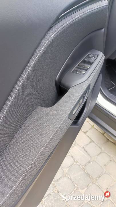 Lexus LBX nowy 2025 produkcja hybryda czarny i automatyczna Rzeszów