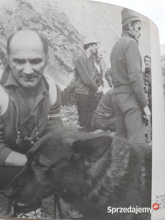 Błękitny krzyż Andrzej Kądziołka Rok wydania 1981 Poradniki, albumy i reportaże Gdynia