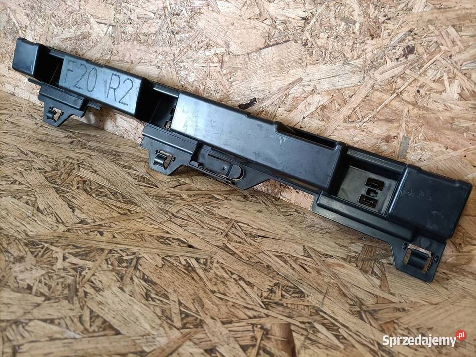 BMW F20 F21 ŚLIZG mocowanie progu prawe R2 wielkopolskie Pleszew