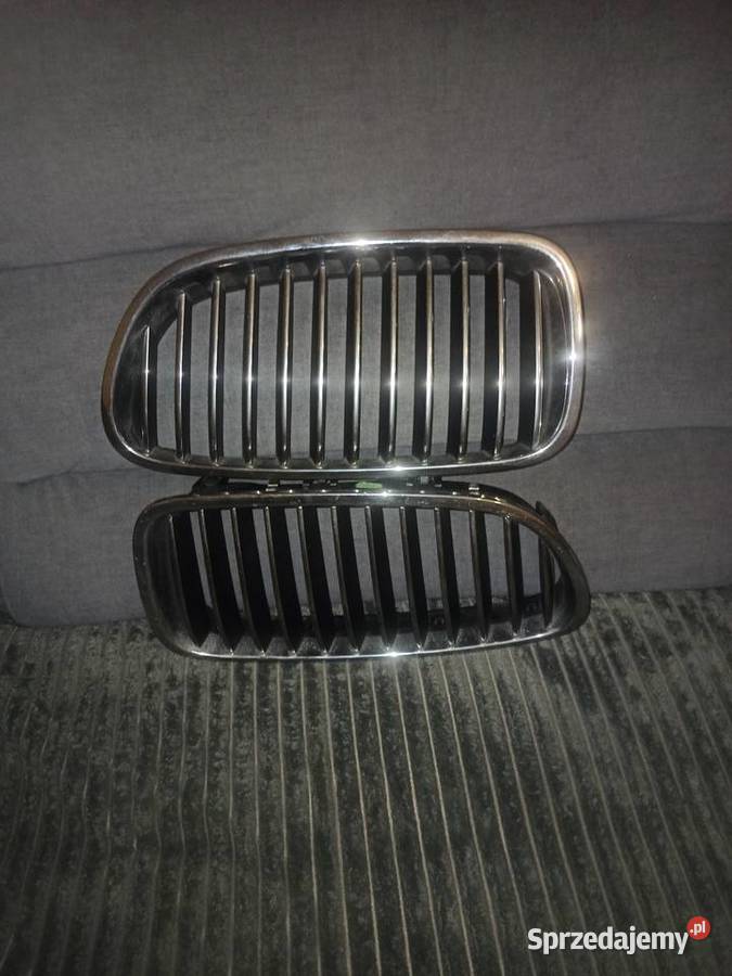 Sprzedam dwie pary lewa i prawa atrapa Warta sprzedam