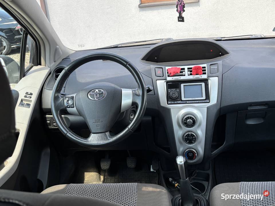 Toyota Yaris 2008r czujnik parkowania