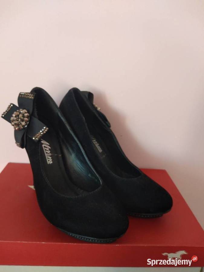 Eleganckie czarne szpilki 37 z kokardą nowe 25 Radom sprzedam