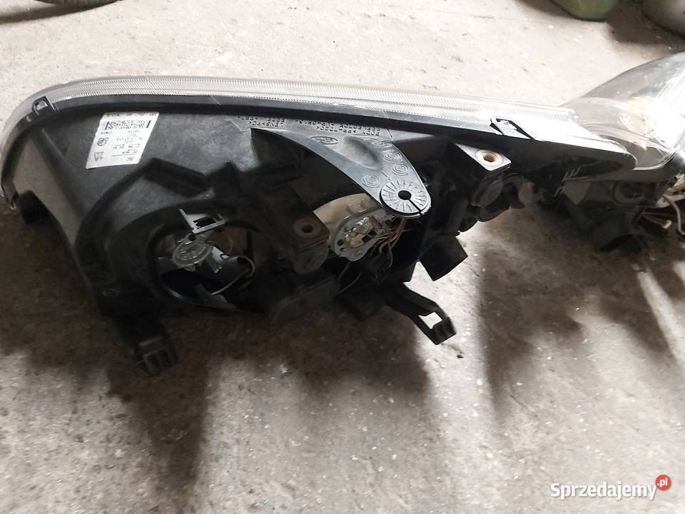Lampa przód ford Focus mk2 anglik