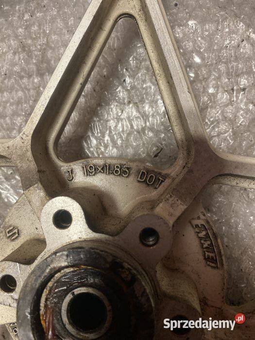 Suzuki GSX 750 E przednie koło felga opona C367 wielkopolskie