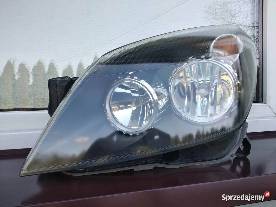 Opel Astra H lampa przednia lewa reflektor przód łódzkie Sieradz sprzedam