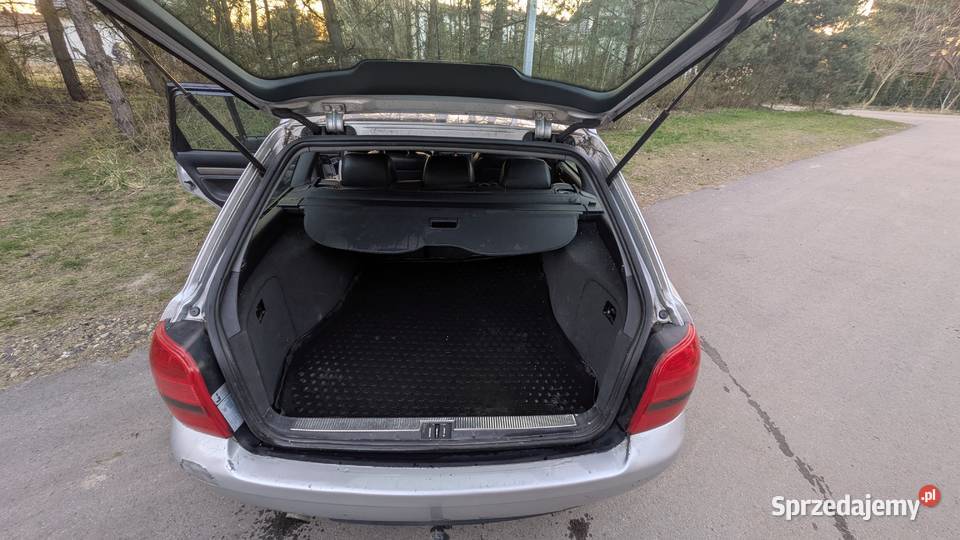 audi A4 b5 Avant 2000r 18 pb 125 przebieg 322 Jaworzno