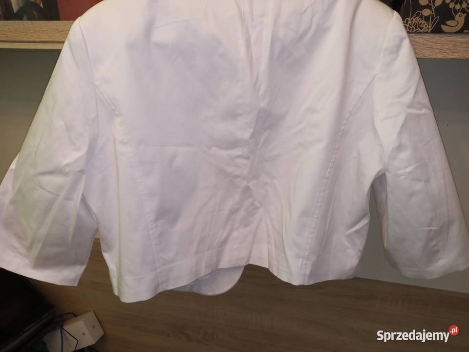 Białe bolero żakiet BPC r 48 nowe bez metki