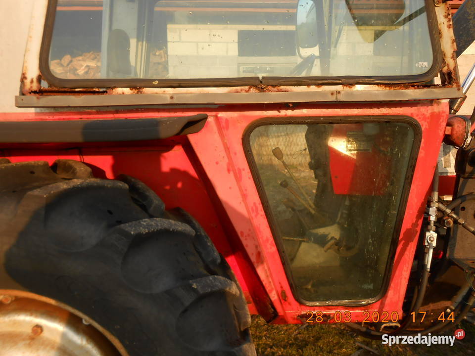 Mf 560 z ładowaczemtanio Zamość