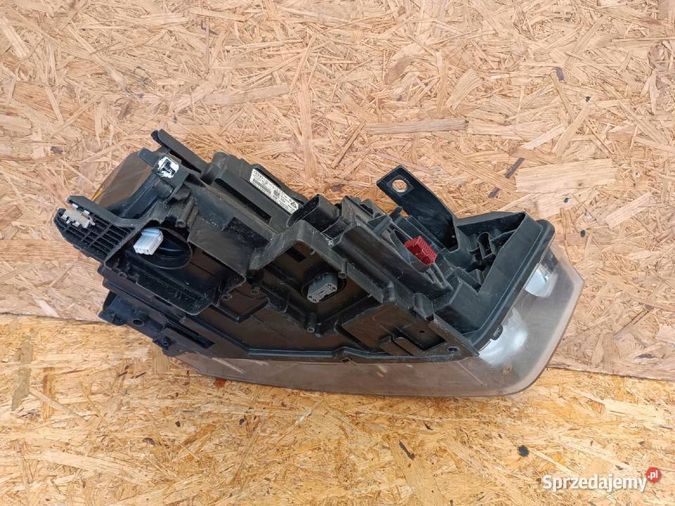 LAMPA LEWY PRZÓD EU 8U0941031 AUDI Q3 8U 2011 osobowe
