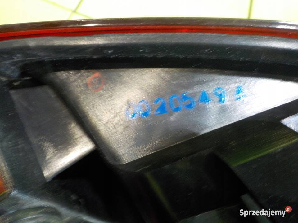 NISSAN QASHQAI I J10 10r 5D lampa prawa tyl Lampy tylne Suków