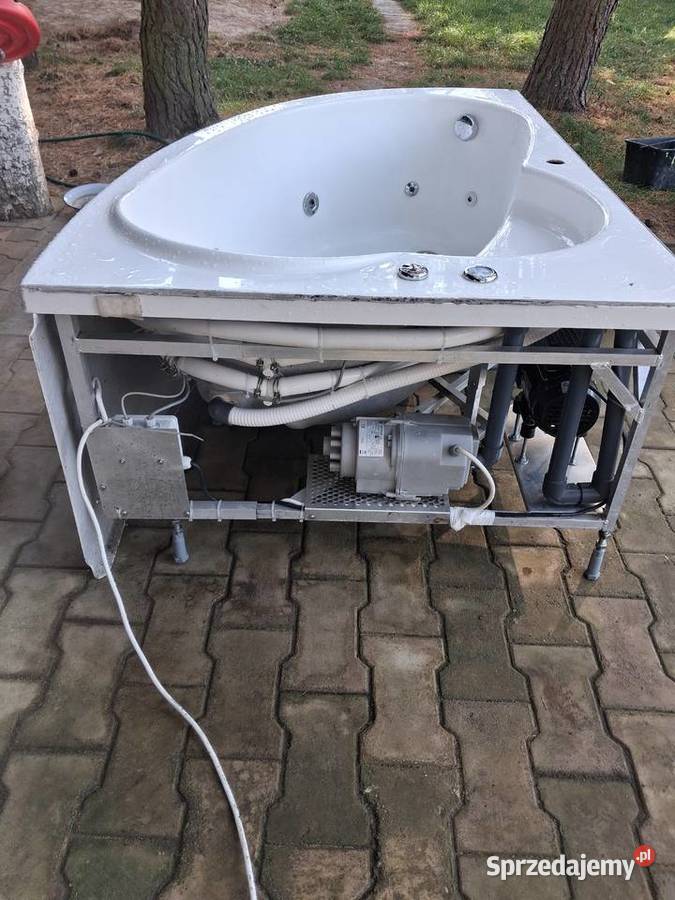 Wanna z hydromasazem Syców