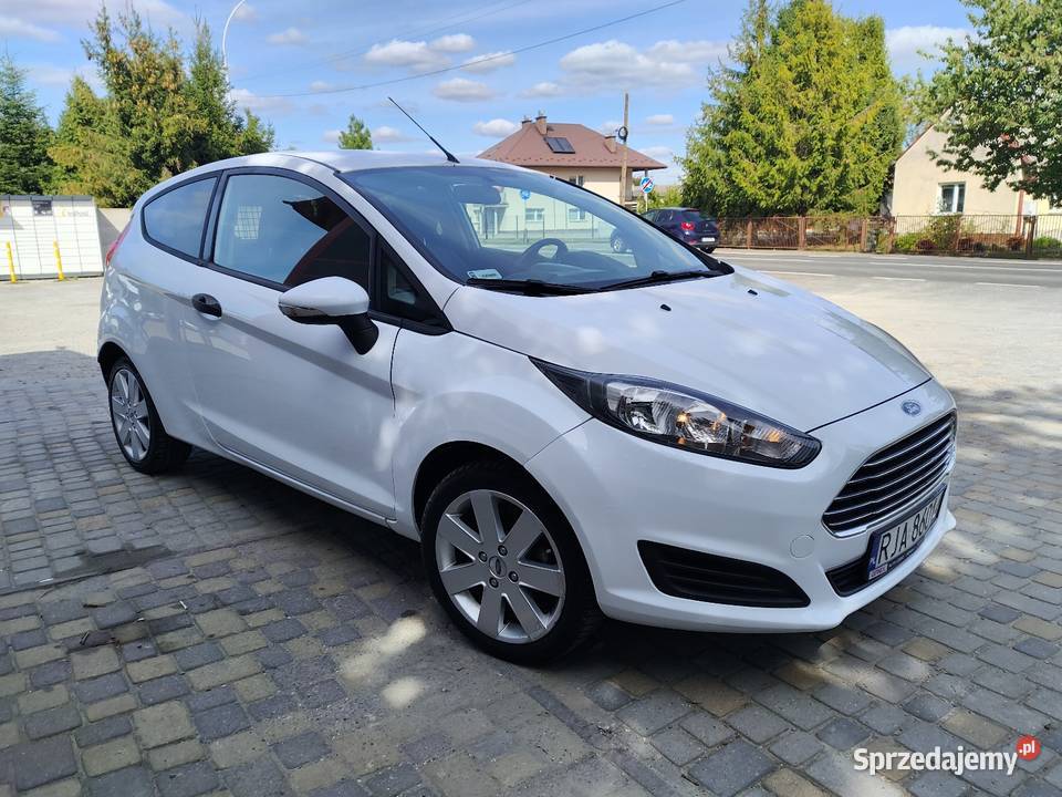 Sprzedam Forda Fiesta van vat1 15 TDCi 10500 elektryczne lusterka