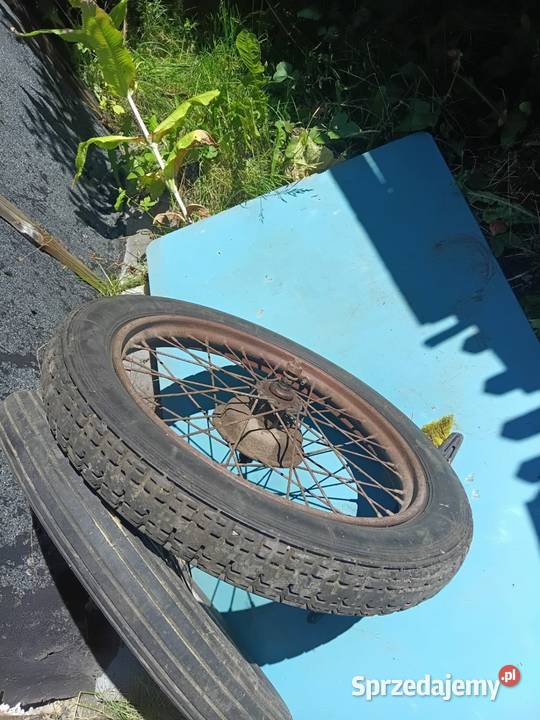 WalSHLwfm koła 19 falbany 70 Wałbrzych
