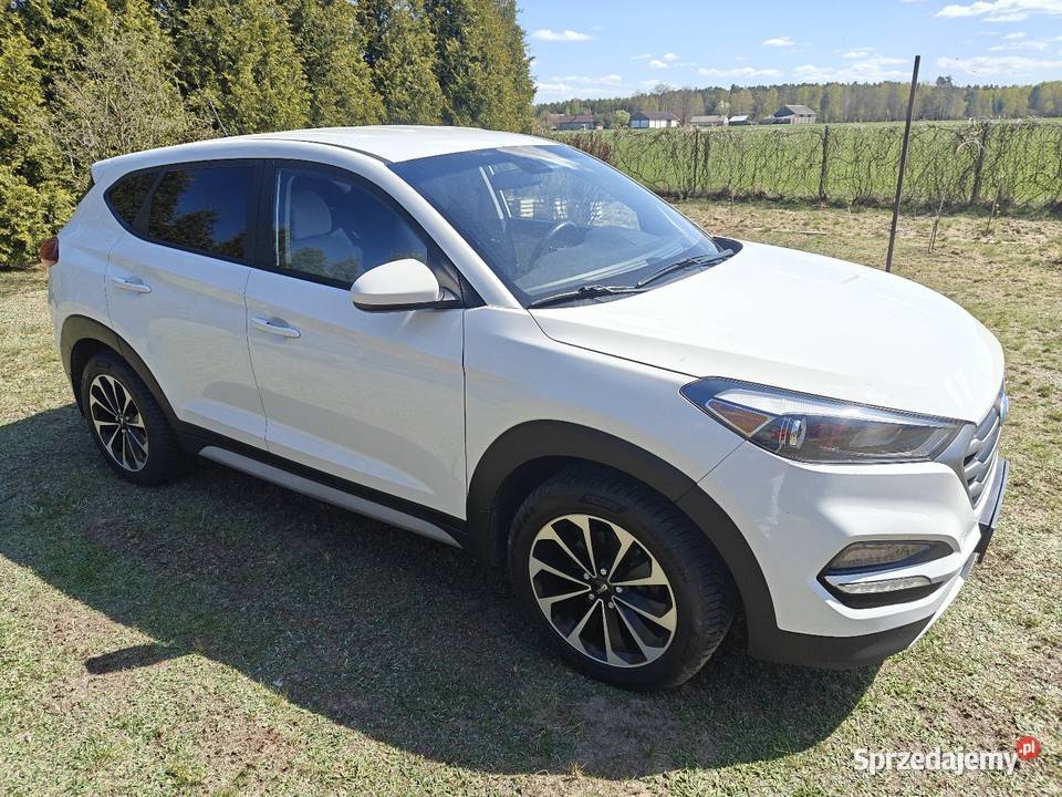 Hyundai Tucson 20benzyna automat napęd przód 4/5