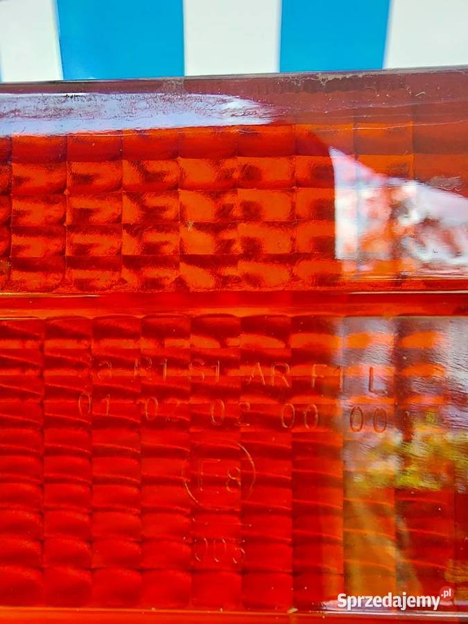 KLOSZ lampy tył L Mercedes TLME002 Łazy