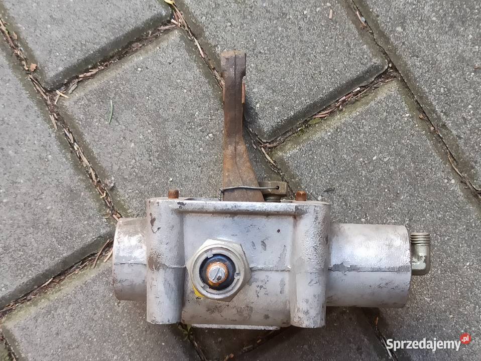 Widełki włączania przedniego napędy Fortschritt Konstantynów Łódzki