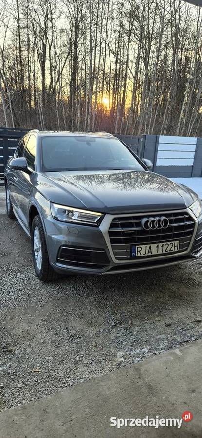 Audi Q5 2017 FY 20 Benzyna Rok produkcji 2017 Wiązownica