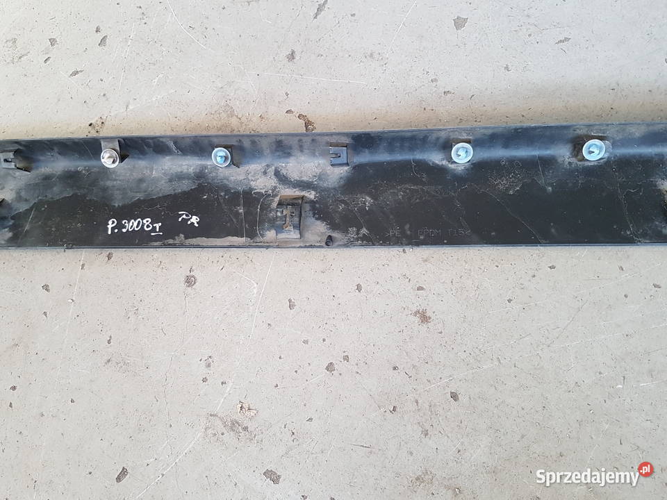 PEUGEOT 3008 I LISTWA PROGOWA PRAWA LISTWA PROGU Turek