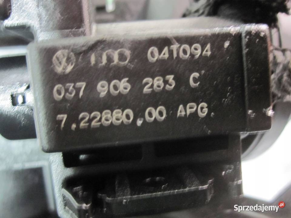 AUDI A4 20B ALT 05r 166 kolektor ssący
