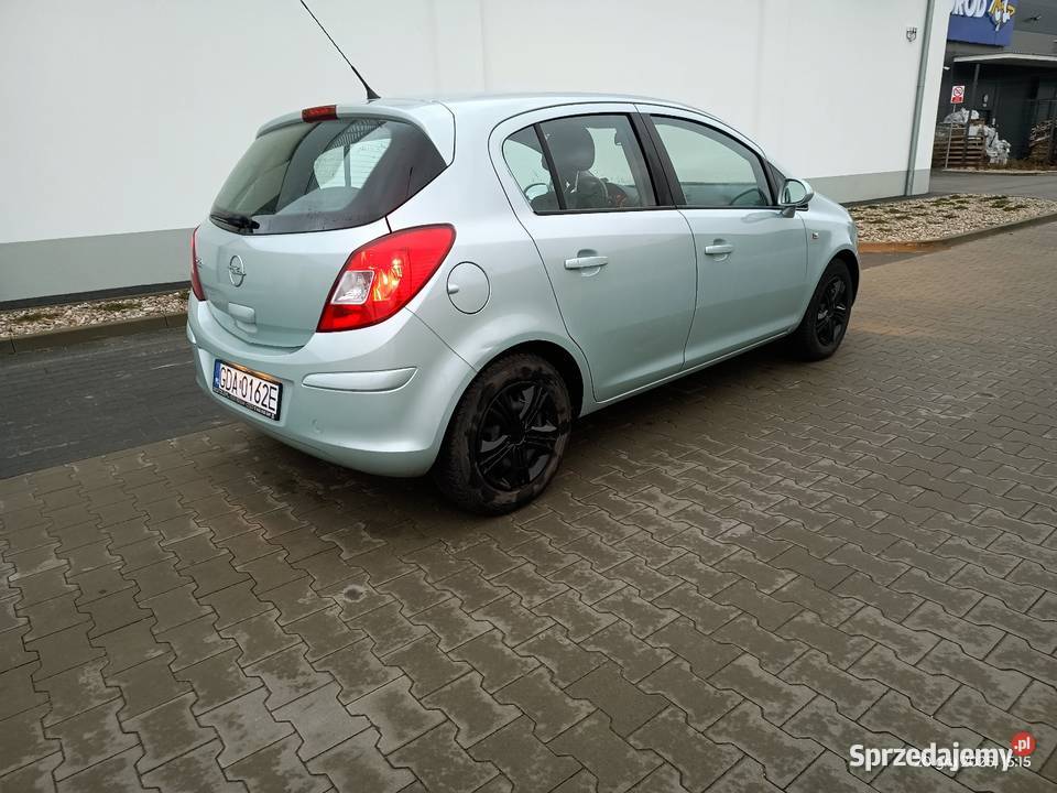 Opel Corsa 2009 14 benzyna Super stan isofix Pruszcz Gdański
