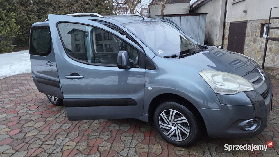 Citroen Berlingo Multispace Stan światła przeciwmgielne Berlingo Dobranowice