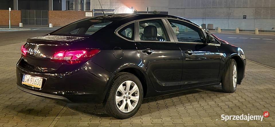 Opel Astra J 16 BENZYNA 2016r POLSKI SALON 2 1599cm3 Wrocław