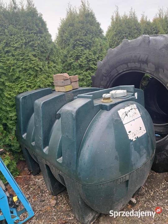 BECZKA NA WODE PALIWO PLASTIKOWA 1300L Zbiorniki sprzedam