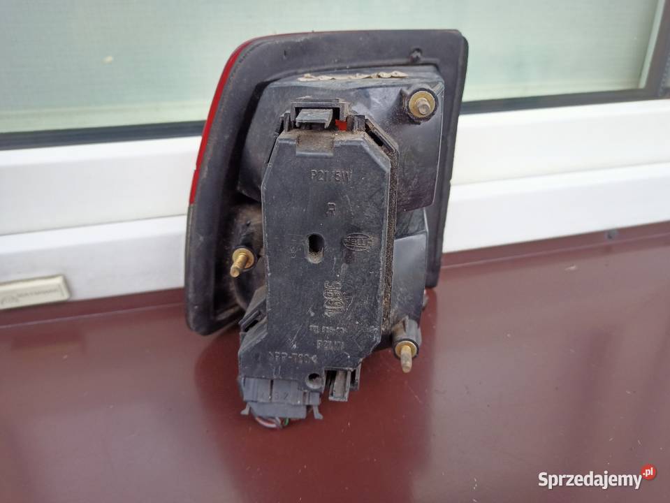 Seat Toledo I 1 lampa tył tylna prawa narożna w Lampy tylne Sieradz