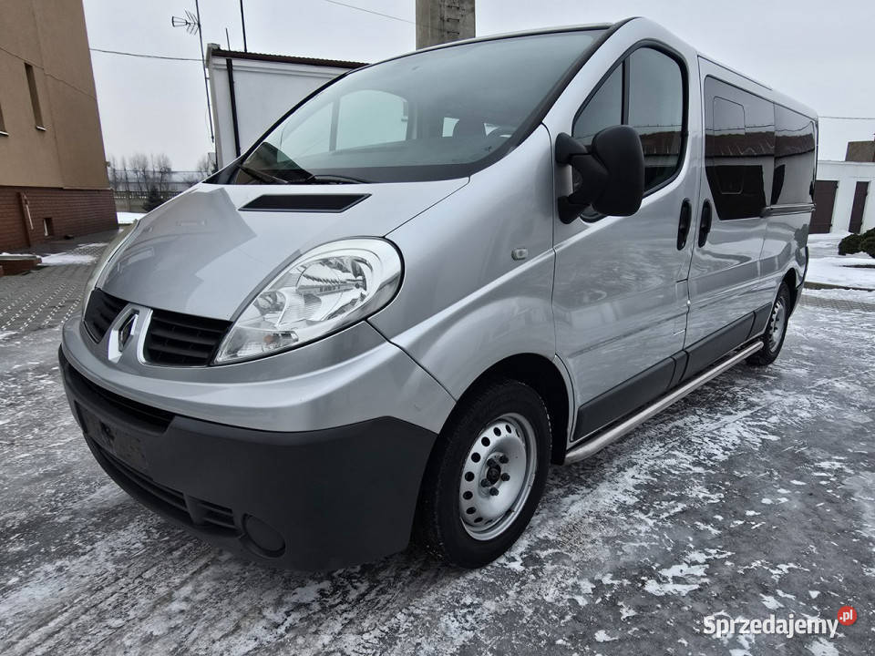 Renault Trafic 20dci 5 światła przeciwmgłowe