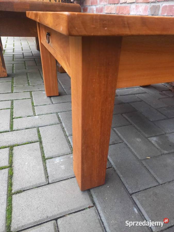 Stolik kawowy z szufladą drewniany kwadratowy Gawroniec