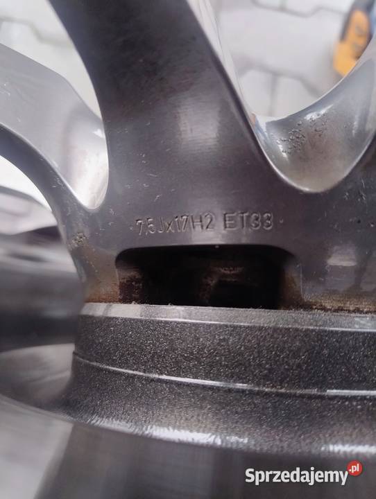 Alfa Romeo Giulia Tonale 159 Opel Jeep R17 kola Kielce