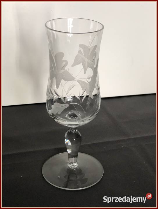 Sprzedam kieliszki szklane PRL 4 sztuki Staroźreby sprzedam