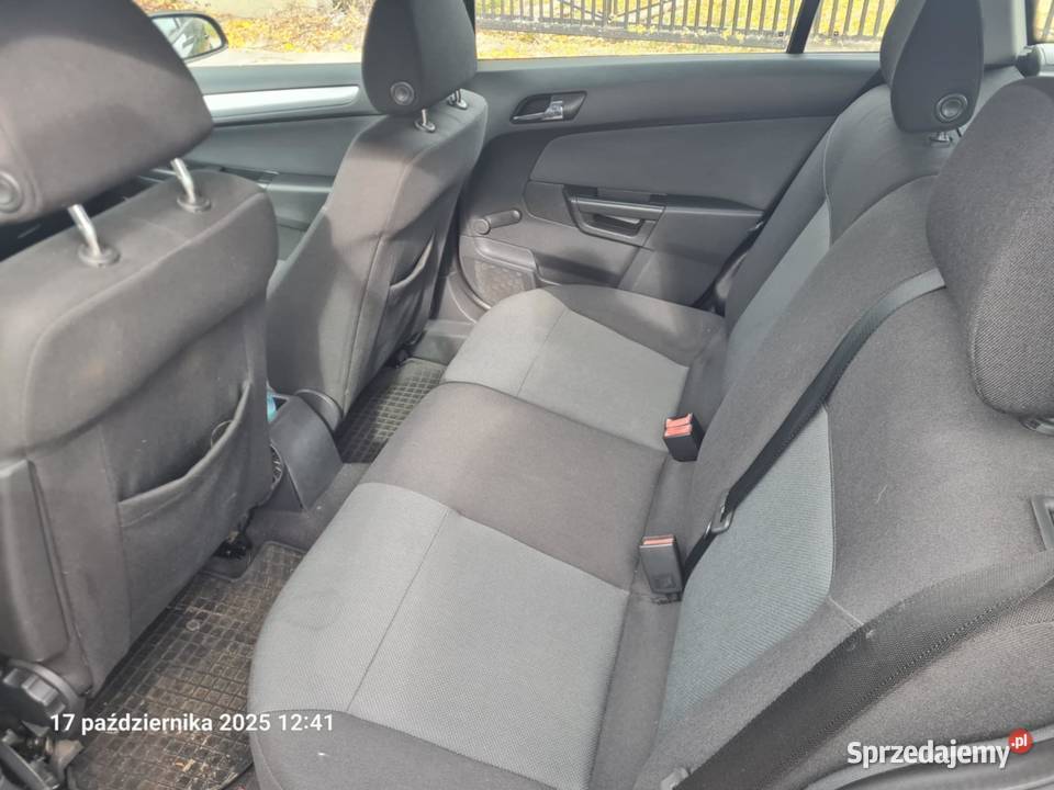 OPEL ASTRA ładna długie opłaty 2006r Grajewo