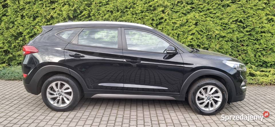 Hyundai tucson niski przebieg bogate wyposażenie Motoryzacja Złotów sprzedam