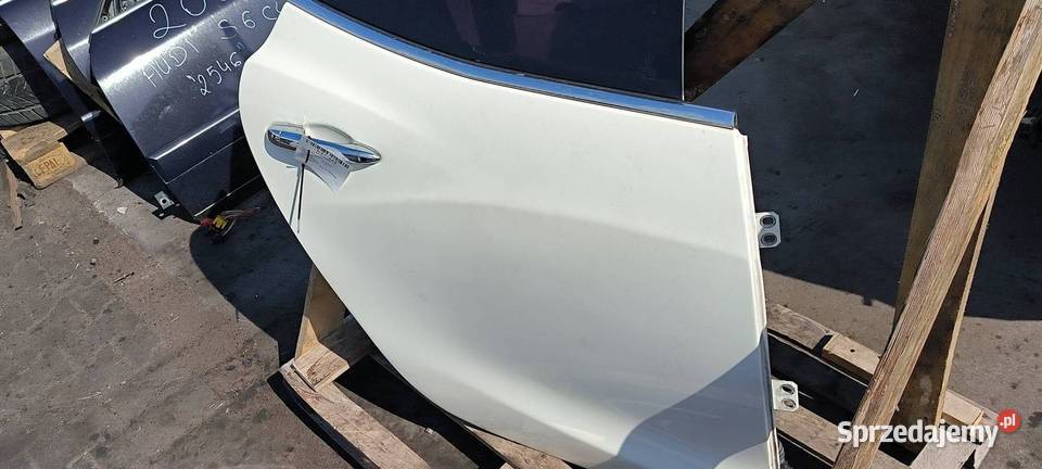 DRZWI PRAWE TYŁ MASERATI GHIBLI osobowe Lipno