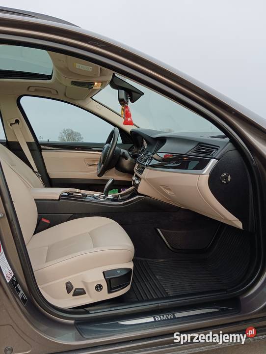 Sprzedam BMW f11 Rok produkcji 2013 Kłośnik