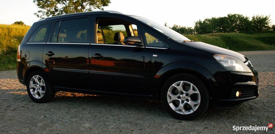 Ładny Opel Zafira B Xenon Alufelgi 7os Pół skóry komputer pokładowy Zamość