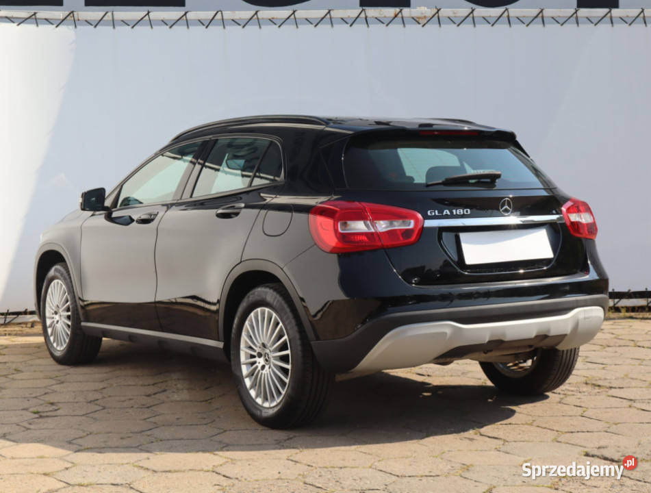Mercedes GLA GLA 180 1595cm3 Łódź