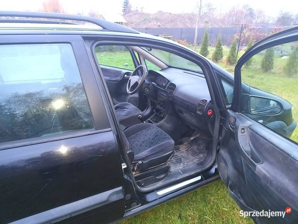 Sprzedam Opla Zafirę 2002r lpg Rok produkcji 2002 lubelskie