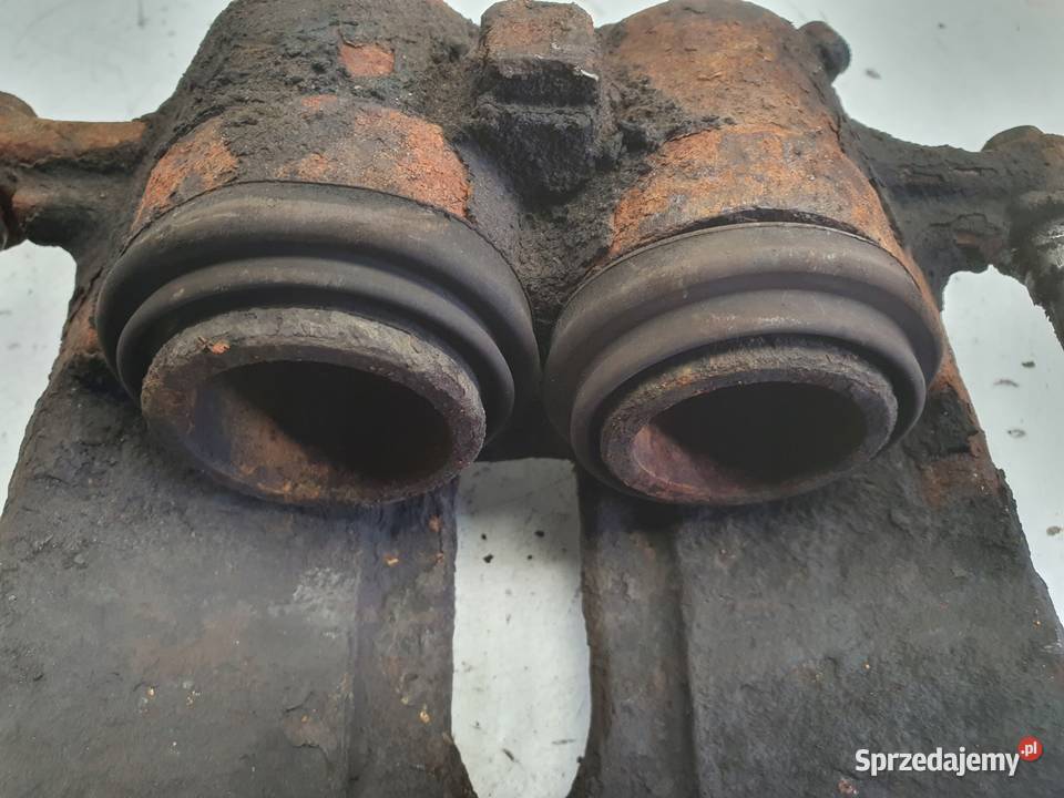 Renault Trafic II PRZEDNI ZACISK HAMULCOWY prawy Rudka