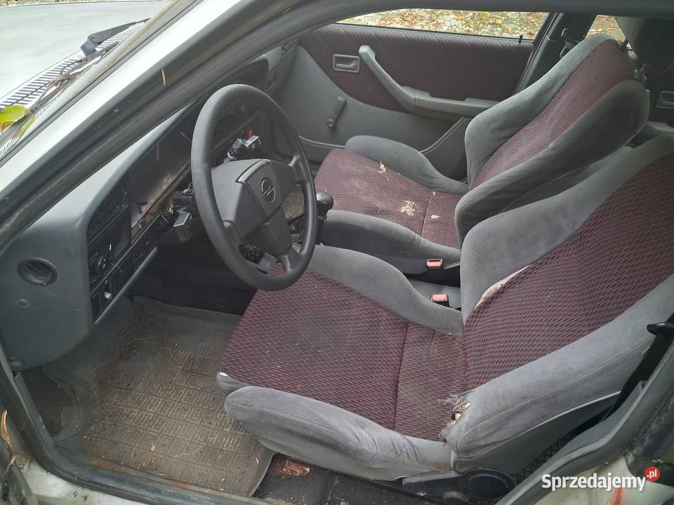 Opel Ascona C 20i 1988r Rok produkcji 1988 Starachowice