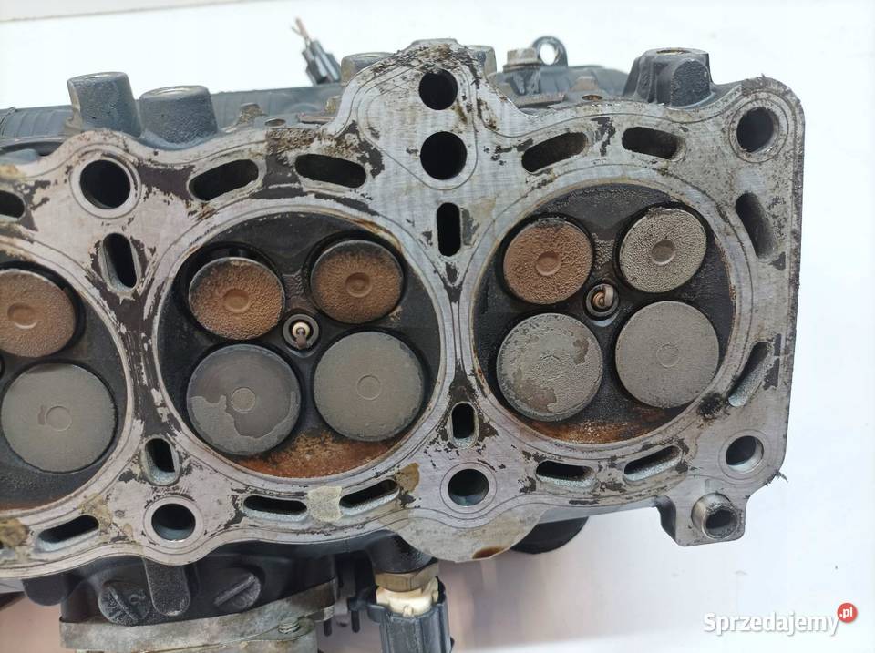 GŁOWICA KOMPLETNA 117Z24 B0079O Suzuki GSXR600 Głowice cylindrów
