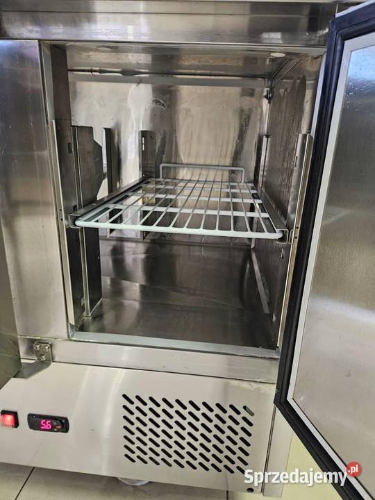 Stół chłodniczy ze stali nierdzewnej 3 drzwiowy Góra